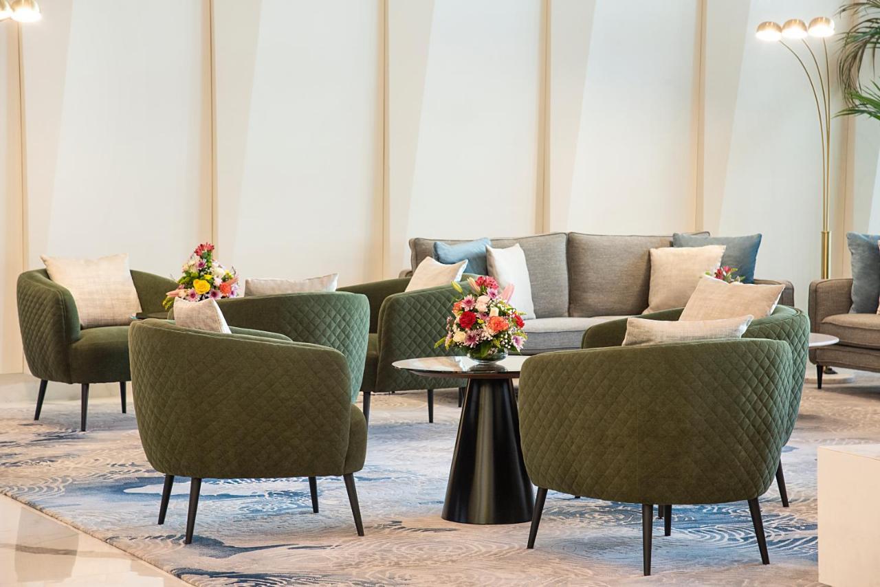 Asiana Grand Hotel Dubaï Extérieur photo The lounge at the airport